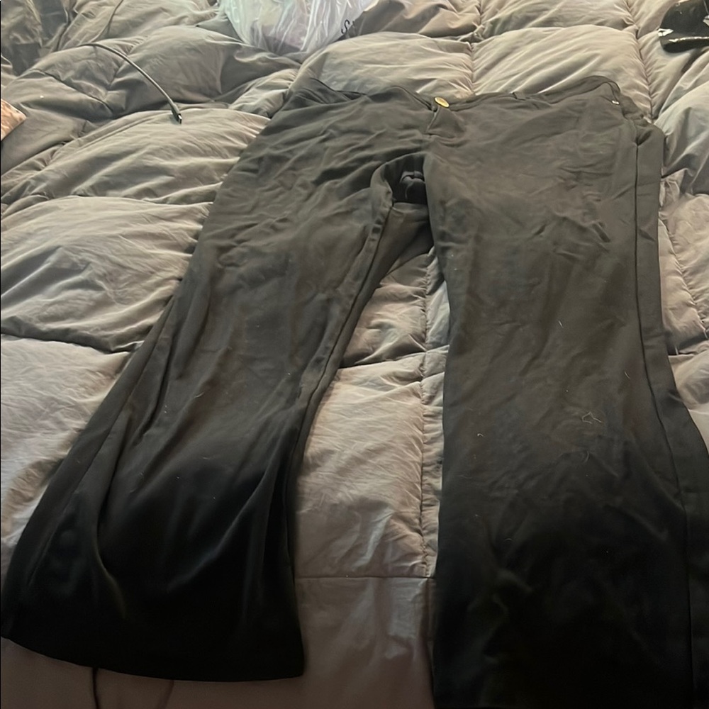 IMAN Black Leggings